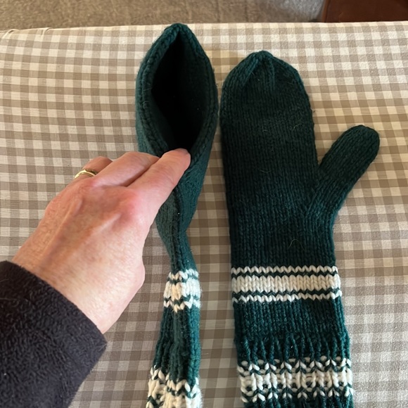 Beer mittens - Picture 3 of 3
